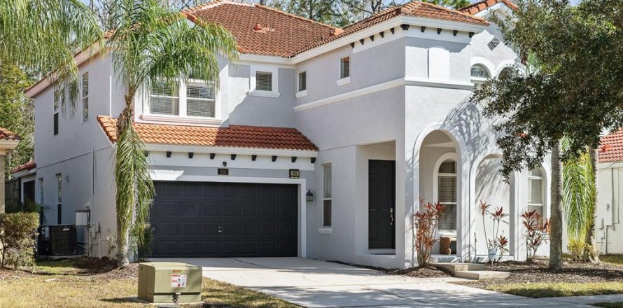 Casa en Kissimmee, Florida 6 dormitorios, 326.27 m2 № 1773000