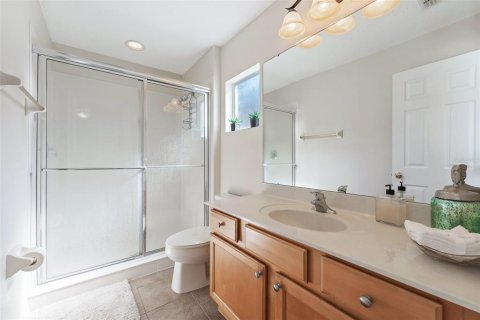 Casa en venta en Kissimmee, Florida, 6 dormitorios, 326.27 m2 № 1773000 - foto 28