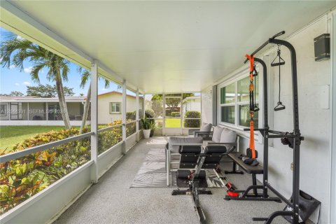 House in Delray Beach, Florida 2 bedrooms, 130.62 sq.m. № 2250452 - photo 24