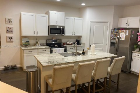 Villa ou maison à vendre à Homestead, Floride: 5 chambres, 273.5 m2 № 1984095 - photo 6