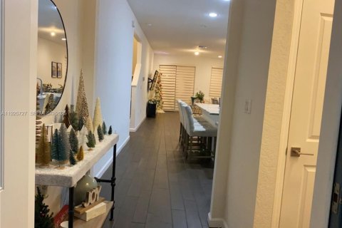 Villa ou maison à vendre à Homestead, Floride: 5 chambres, 273.5 m2 № 1984095 - photo 5