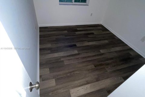 Touwnhouse à louer à Coral Springs, Floride: 3 chambres, 130.71 m2 № 2002160 - photo 9