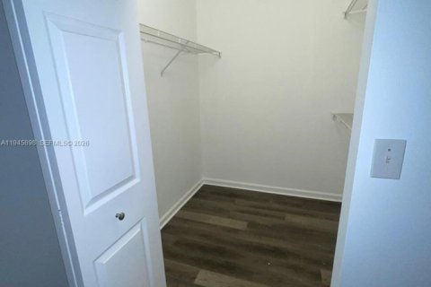 Touwnhouse à louer à Coral Springs, Floride: 3 chambres, 130.71 m2 № 2002160 - photo 18