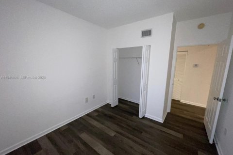 Touwnhouse à louer à Coral Springs, Floride: 3 chambres, 130.71 m2 № 2002160 - photo 11