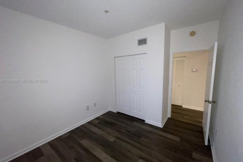 Touwnhouse à louer à Coral Springs, Floride: 3 chambres, 130.71 m2 № 2002160 - photo 10