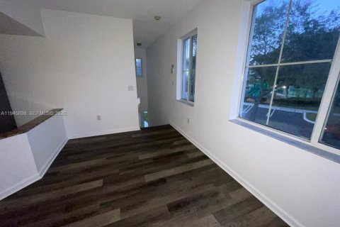 Touwnhouse à louer à Coral Springs, Floride: 3 chambres, 130.71 m2 № 2002160 - photo 28