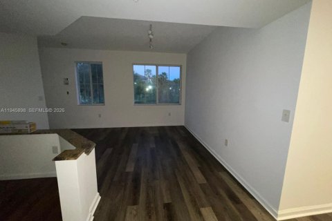 Touwnhouse à louer à Coral Springs, Floride: 3 chambres, 130.71 m2 № 2002160 - photo 24