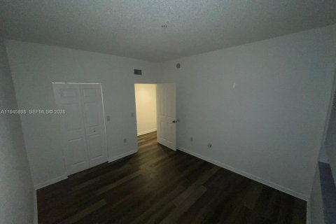 Touwnhouse à louer à Coral Springs, Floride: 3 chambres, 130.71 m2 № 2002160 - photo 15