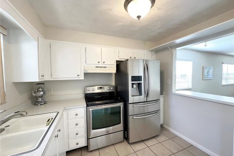 Condominio en venta en Cape Canaveral, Florida, 2 dormitorios, 100.52 m2 № 1561519 - foto 3