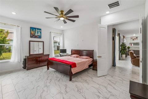 Casa en venta en Orlando, Florida, 6 dormitorios, 410.16 m2 № 2099025 - foto 20
