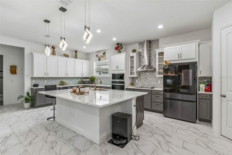 Casa en venta en Orlando, Florida, 6 dormitorios, 410.16 m2 № 2099025 - foto 16