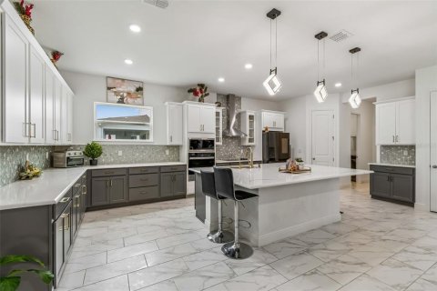 Casa en venta en Orlando, Florida, 6 dormitorios, 410.16 m2 № 2099025 - foto 14