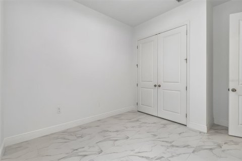 Casa en venta en Orlando, Florida, 6 dormitorios, 410.16 m2 № 2099025 - foto 30