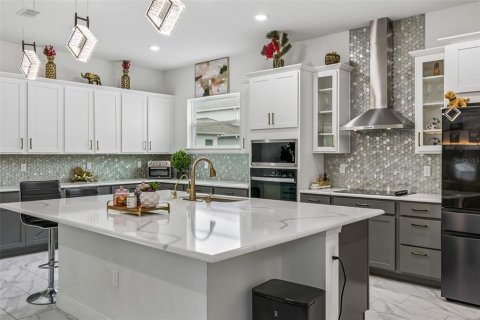 Casa en venta en Orlando, Florida, 6 dormitorios, 410.16 m2 № 2099025 - foto 17