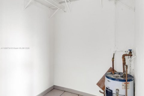 Copropriété à louer à Hialeah, Floride: 1 chambre, 54.91 m2 № 1983417 - photo 16