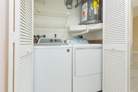 Villa ou maison à vendre à Clearwater, Floride: 2 chambres, 122.07 m2 № 1680650 - photo 19