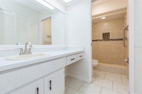 Villa ou maison à vendre à Clearwater, Floride: 2 chambres, 122.07 m2 № 1680650 - photo 29