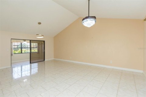 Villa ou maison à vendre à Clearwater, Floride: 2 chambres, 122.07 m2 № 1680650 - photo 5