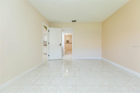 Villa ou maison à vendre à Clearwater, Floride: 2 chambres, 122.07 m2 № 1680650 - photo 27
