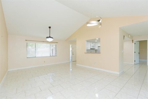 Villa ou maison à vendre à Clearwater, Floride: 2 chambres, 122.07 m2 № 1680650 - photo 8