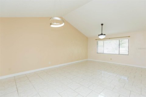 Villa ou maison à vendre à Clearwater, Floride: 2 chambres, 122.07 m2 № 1680650 - photo 10