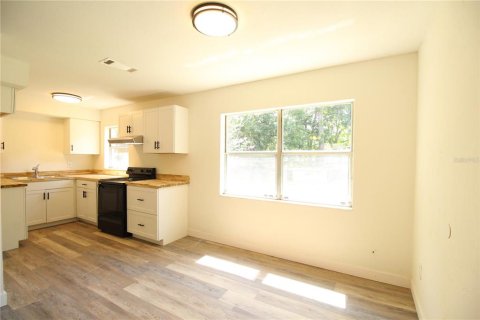 House in Gainesville, Florida 3 bedrooms, 89.19 sq.m. № 1783150 - photo 8
