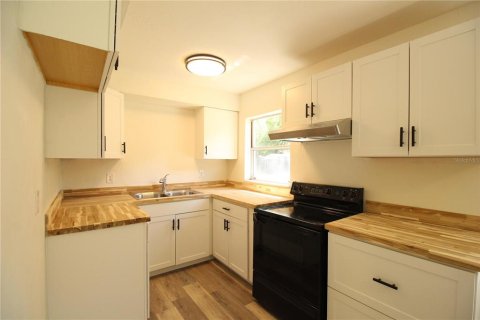 House in Gainesville, Florida 3 bedrooms, 89.19 sq.m. № 1783150 - photo 7
