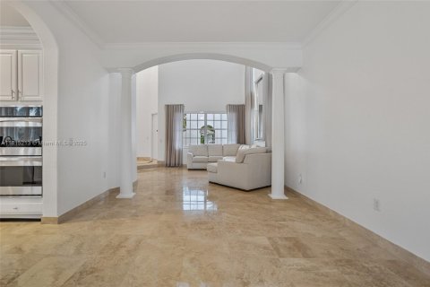 House in Davie, Florida 5 bedrooms, 398.09 sq.m. № 1766405 - photo 26