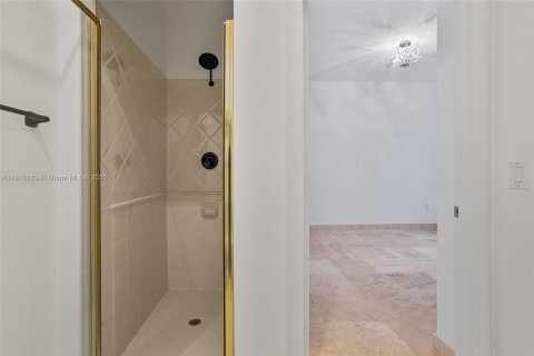 House in Davie, Florida 5 bedrooms, 398.09 sq.m. № 1766405 - photo 29