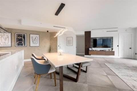 Copropriété à vendre à Aventura, Floride: 2 chambres, 149.57 m2 № 2170776 - photo 6