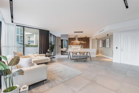 Copropriété à vendre à Aventura, Floride: 2 chambres, 149.57 m2 № 2170776 - photo 3