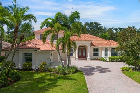Casa en venta en Sarasota, Florida, 4 dormitorios, 434.88 m2 № 1907171 - foto 2
