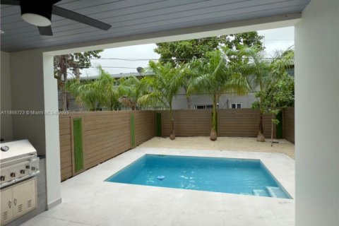 Townhouse in Fort Lauderdale, Florida 4 bedrooms, 216.09 sq.m. № 1897698 - photo 10