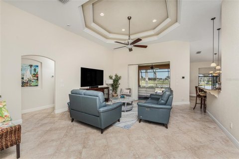House in Punta Gorda, Florida 3 bedrooms, 168.52 sq.m. № 1734343 - photo 18