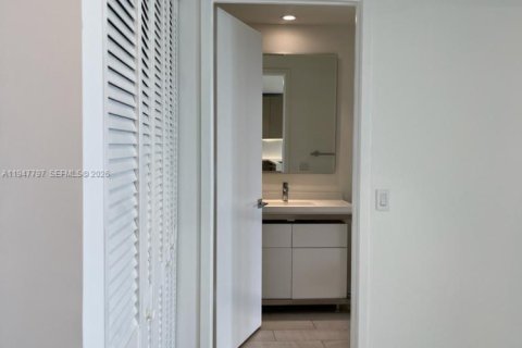 Купить кондоминиум в Санрайз, Флорида 2 спальни, 95.32м2, № 2089043 - фото 9