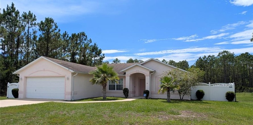 House in Palm Coast, Florida 3 bedrooms, 149.39 sq.m. № 1784843