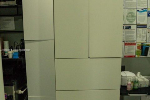 Immobilier commercial à vendre à Miami, Floride № 1946399 - photo 15