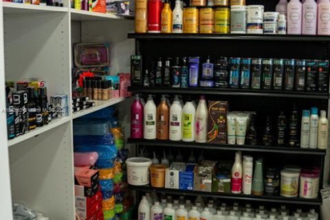 Immobilier commercial à vendre à Miami, Floride № 1946399 - photo 14