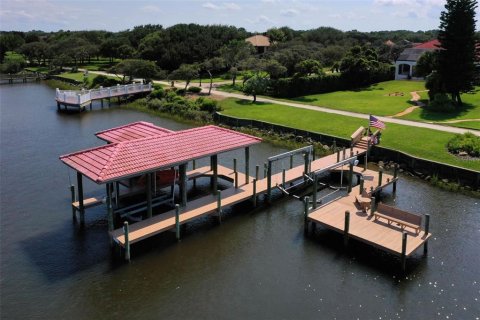 House in Palm Coast, Florida 3 bedrooms, 306.21 sq.m. № 1915978 - photo 3