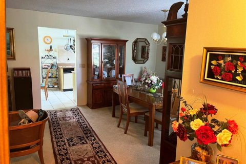 Condominio en venta en Weeki Wachee, Florida, 2 dormitorios, 108.05 m2 № 1800644 - foto 2