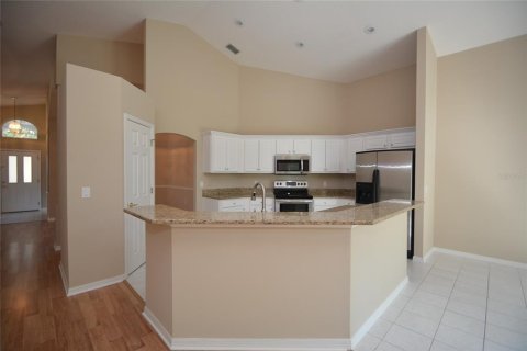 House in Palm Coast, Florida 3 bedrooms, 188.5 sq.m. № 1732706 - photo 12