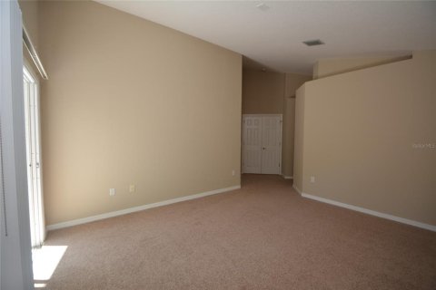 House in Palm Coast, Florida 3 bedrooms, 188.5 sq.m. № 1732706 - photo 19