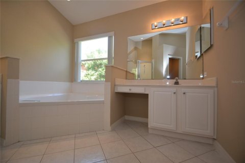 House in Palm Coast, Florida 3 bedrooms, 188.5 sq.m. № 1732706 - photo 22