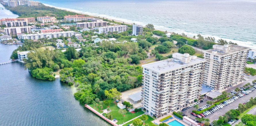 Condominio en Boca Raton, Florida, 2 dormitorios № 1104451