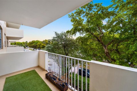 Condominio en venta en North Bay Village, Florida, 1 dormitorio, 76.83 m2 № 1962996 - foto 20