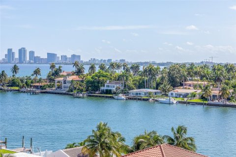 Condominio en venta en North Bay Village, Florida, 1 dormitorio, 76.83 m2 № 1962996 - foto 7