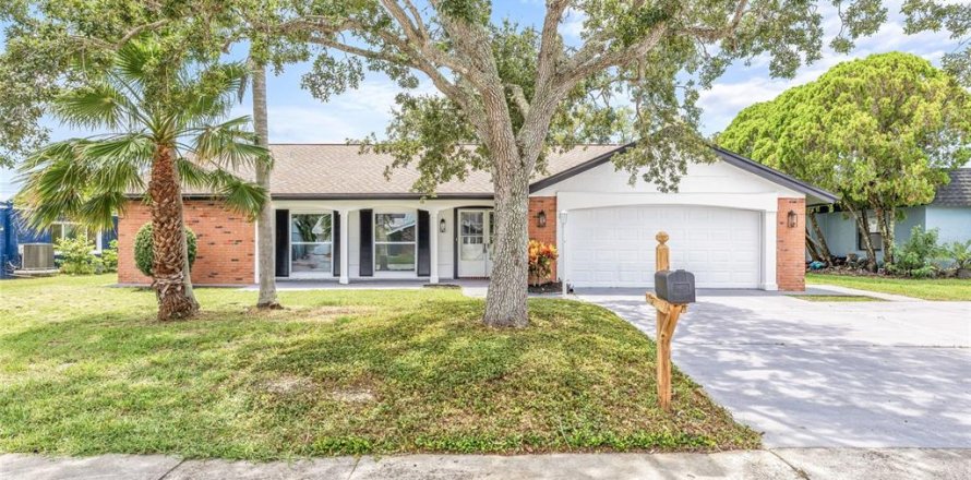 House in Holiday, Florida 2 bedrooms, 128.39 sq.m. № 1873216