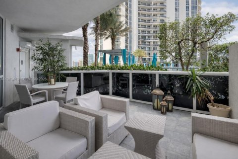 Condominio en venta en Sunny Isles Beach, Florida, 2 dormitorios, 166.67 m2 № 2005169 - foto 10