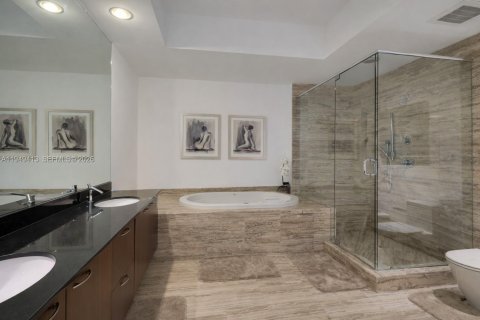 Condominio en venta en Sunny Isles Beach, Florida, 2 dormitorios, 166.67 m2 № 2005169 - foto 7