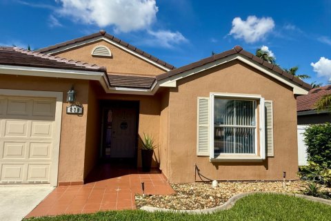Villa ou maison à vendre à Pembroke Pines, Floride: 3 chambres, 152.08 m2 № 2413216 - photo 6